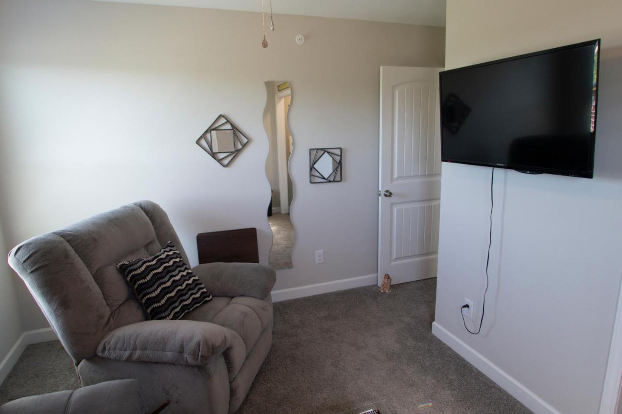 Great Little Guest Suite With Private Entry & Deck! Pet Friendly & 30 Mins To Nashville! Ashland City Exterior foto